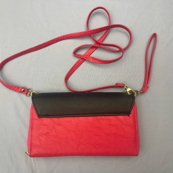 Betty Boop Crossbody Wallet Purse – Red & Black - Picture 8 of 8